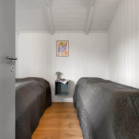 度假居 C11593-hemmet-bork-hytteby-98 *